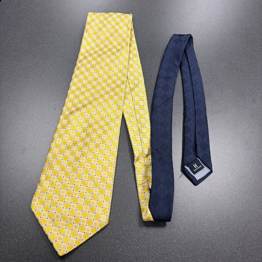Tommy Hilfiger Men's Neck Tie Blue Yellow Squares Geometric 100% Silk